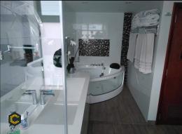 Ofrezco mis servicios de carpintería y construcción
