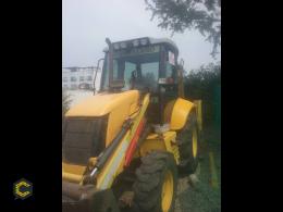 Se vende Retrocargador New Hollan