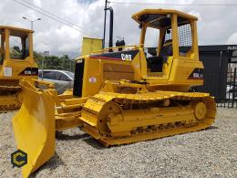Se vende maquinaria para la construcción