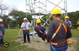Se solicita siso para laborar en obra en Bogotá