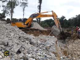 ALQUILER O VENTA     RETROEXCAVADORA HYUNDAI ***** LC 7 *****