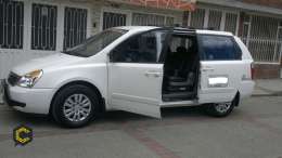 SERVICIO DE TRANSPORTE ESPECIAL PARA PERSONAL PERSONAL POR CONTRATO / TRAYECTO  O POR HORAS