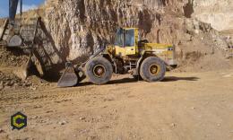 Venta de Cargador Volvo L*****B modelo ***** con balde de capacidad 3.3 m3 y peso útil de 15.***** kg