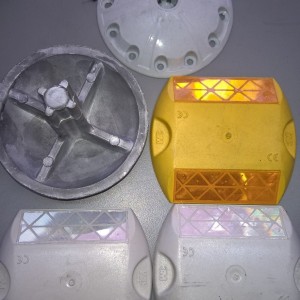 tachas 3M. papel reflectivo