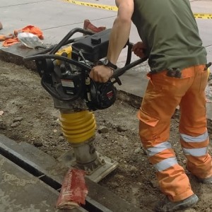 Apisonador tipo canguro Masalta, Motor Honda 