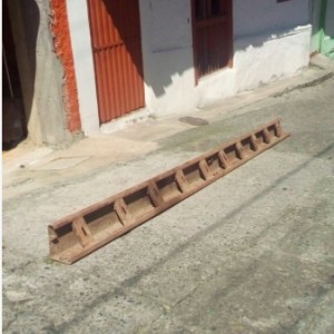 VENDO FORMALETA METÁLICA $30.***** METRO LINEAL