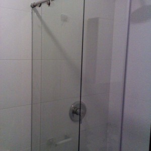 Divisiones de baño en vidrio templado 