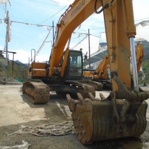 EXCAVADORA HYUNDAI *****LC-7A AÑO: *****