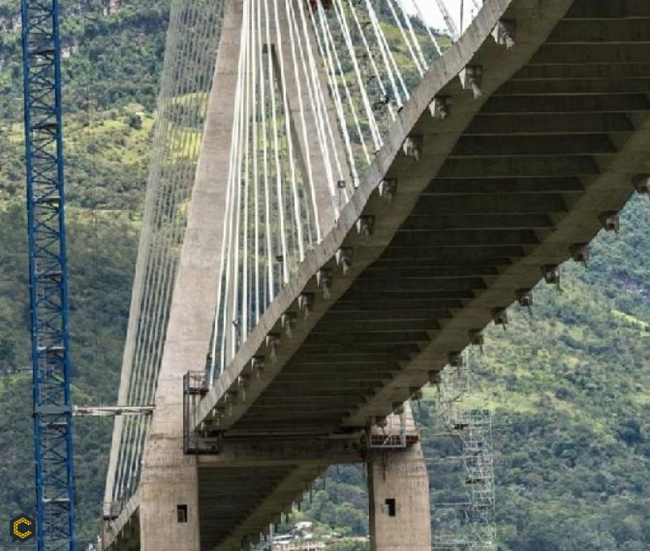 Según Invías, Hisgaura, el particular puente colombiano con arrugas, no es seguro y existe el riesgo de una catástrofe.