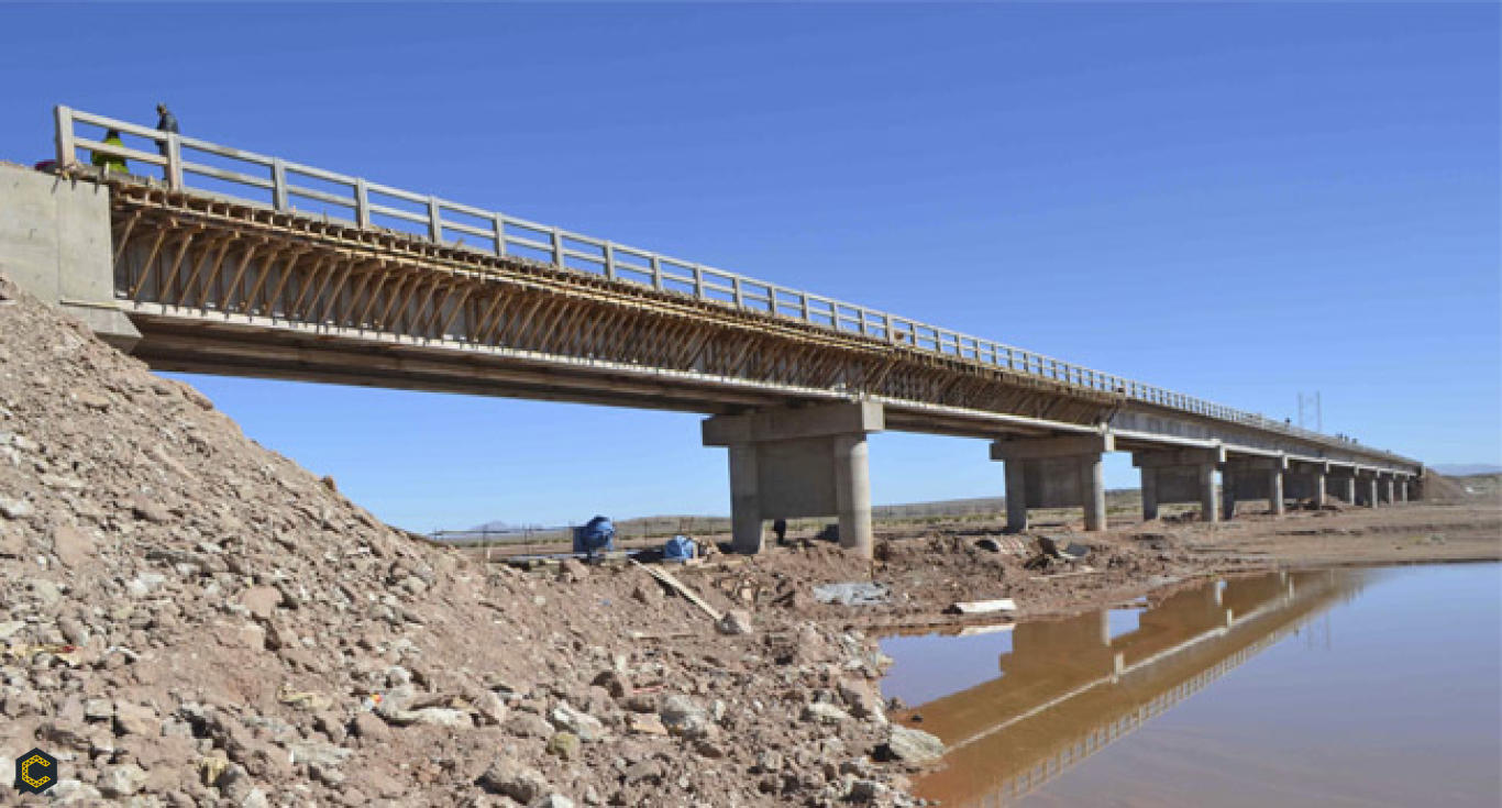 Se requiere Ingeniero Civil o de Vías con experiencia en Construcción de Puentes