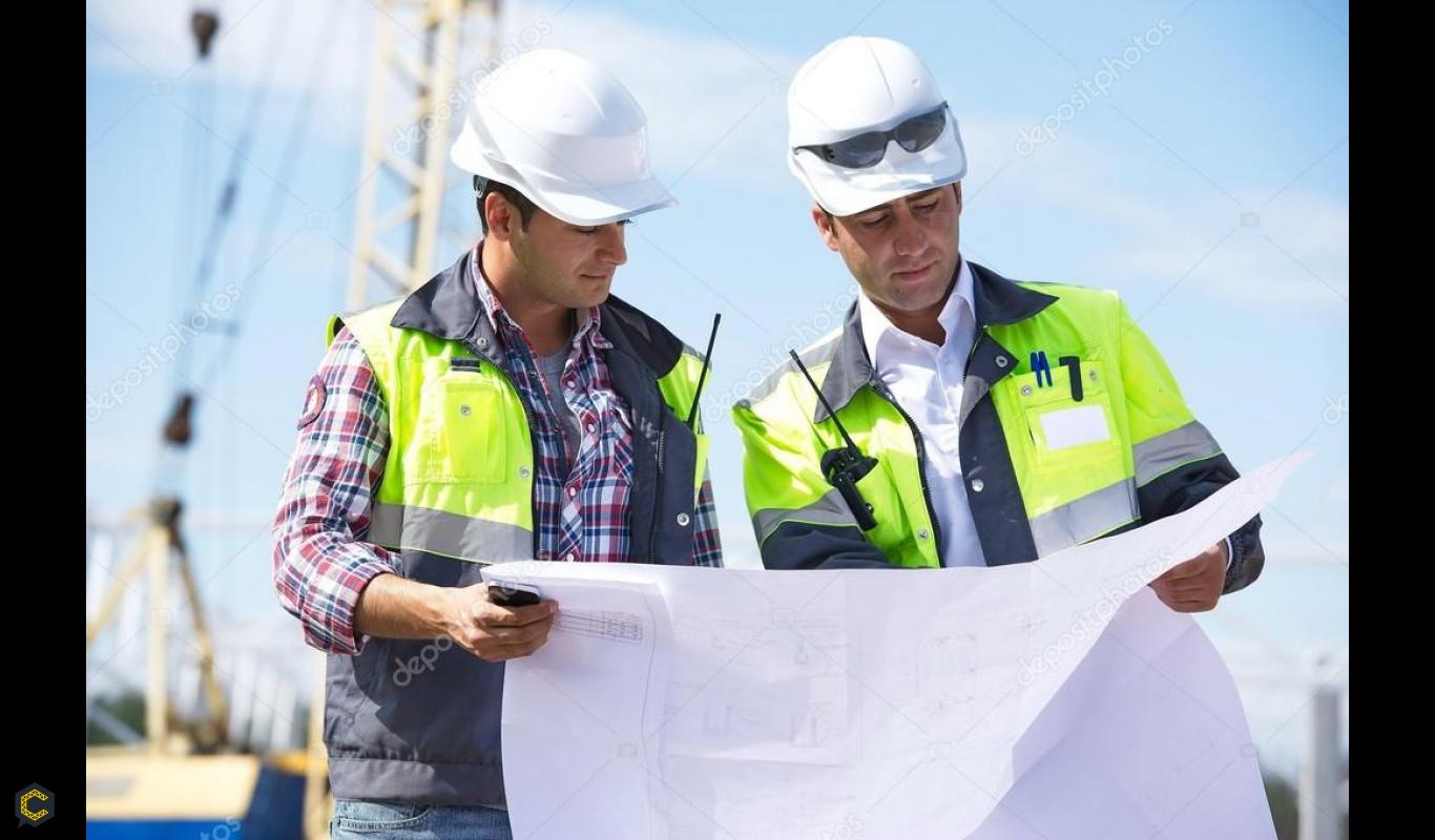 Se requiere un ingeniero civil con especialización o maestría en Gerencia de Proyectos