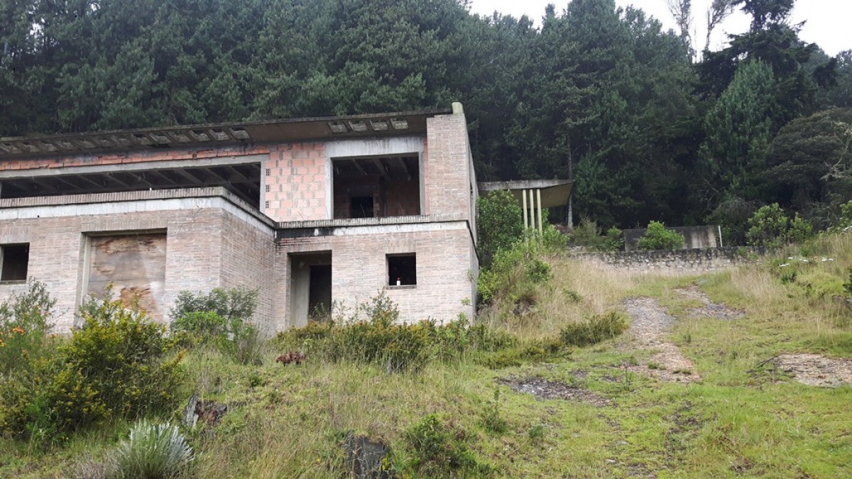 Terrenos y casa en La Calera - Cundinamarca