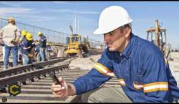 Se requiere ingeniero con más de 4 años de experiencia en interventoría de vías o de obra